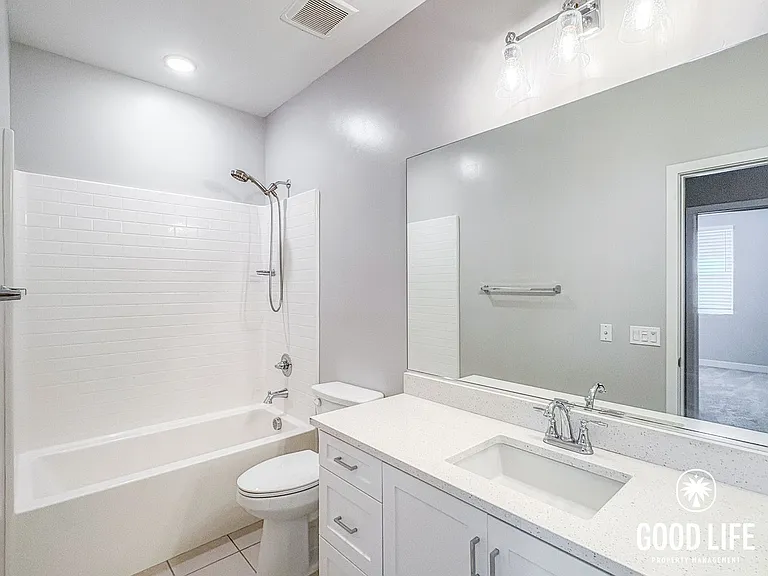 131 Avenida Chapala #104 — Photo 15