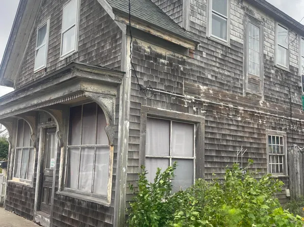 512 Commercial Street, Provincetown, MA 02657