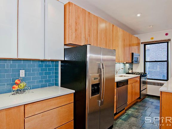 2nd image of 3006 29th St APT 4L