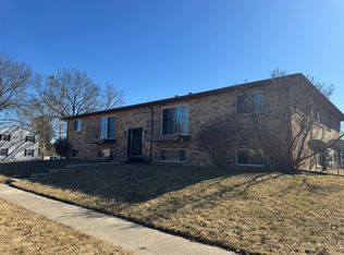310 30th Ave #4, Moline, IL