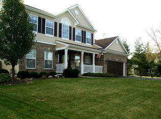 1453 Somerfield Dr, Bolingbrook, IL 60490