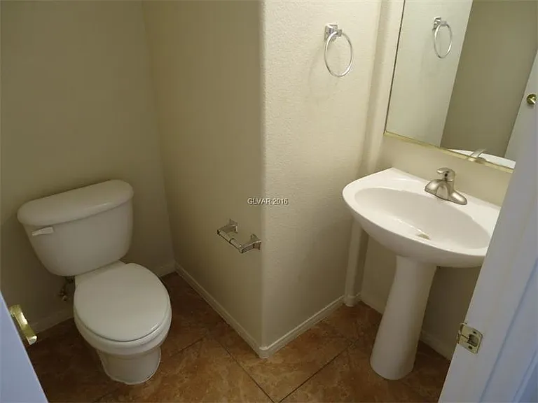 2307 Summer Home St — Photo 13