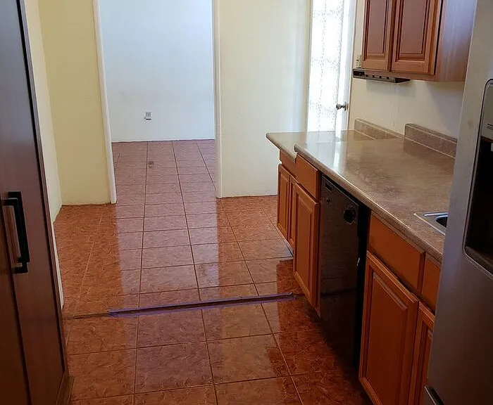 4490 Pomona Ave — Photo 8