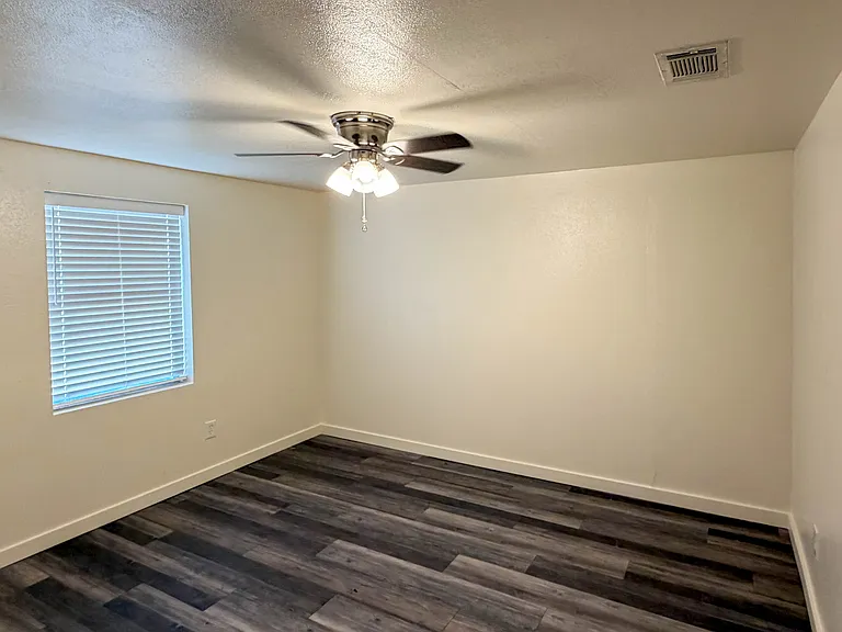 8109 Sanderson Ln #8109 — Photo 12