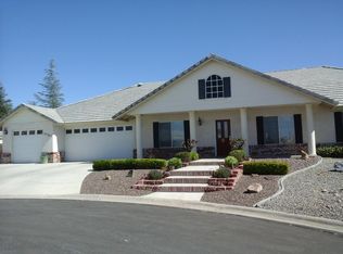 19787 Lara Ln, Apple Valley, CA 92308