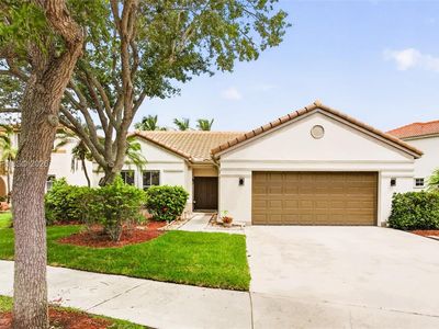 370 Carrington Dr, Weston, FL, 33326