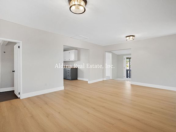5th image of 2458D Freedom Blvd