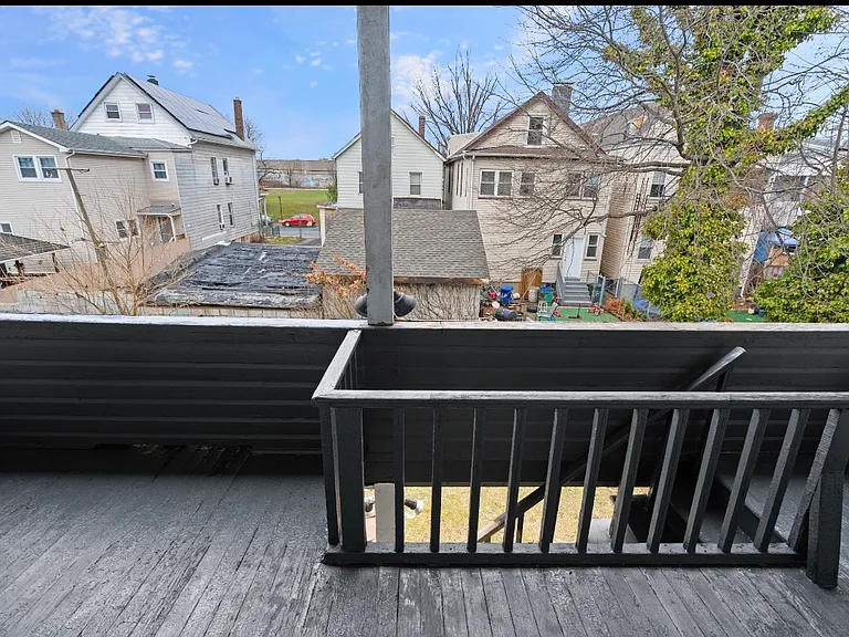 35 Delaware St — Photo 3
