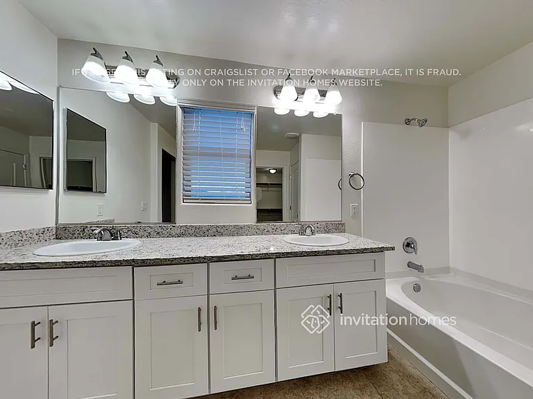 2640 E Megan St — Photo 11