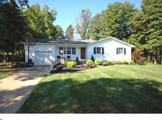 42 Oxford Dr, East Windsor, NJ 08520