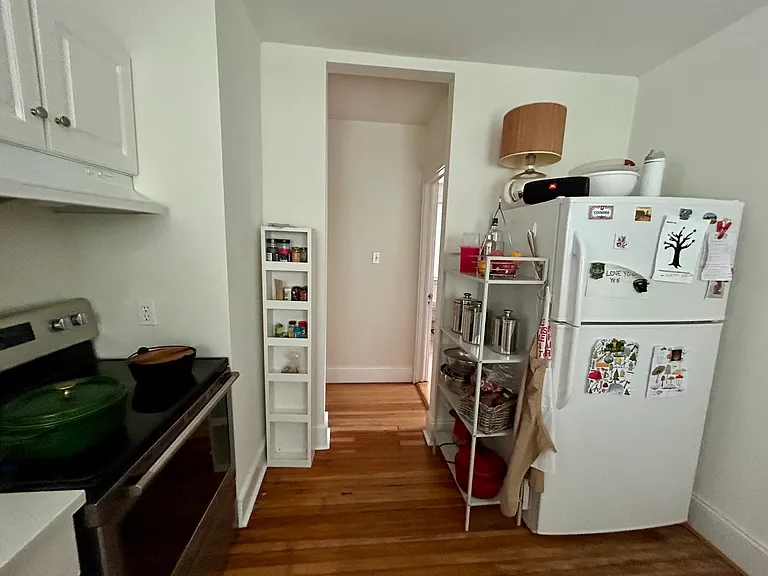 1-258-260 Huntington St — Photo 8