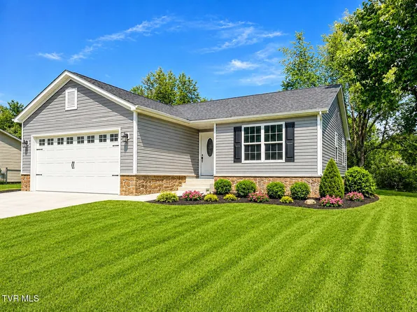 102 Charlie Ave, Piney Flats, TN 37686