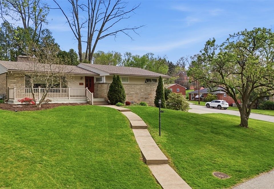 1st image of 2675 Strathmore Ln