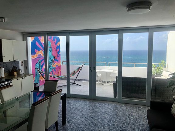 2nd image of 1479 Avenue Ashford Penthouse 5