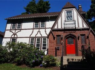 58 Oakwood Rd, Huntington, NY 11743