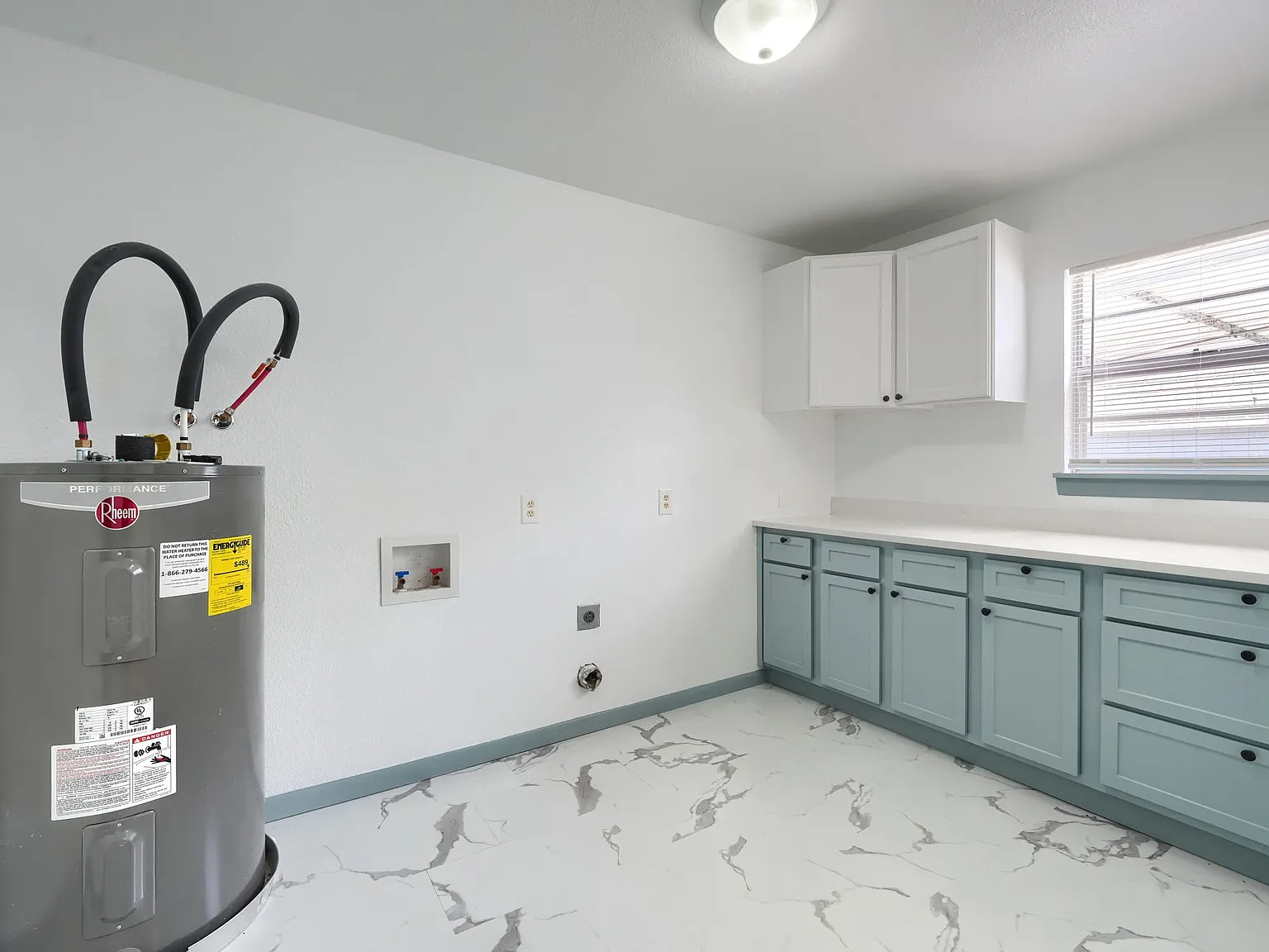 3 bed, 1400 sqft, $1,600 — Photo 4