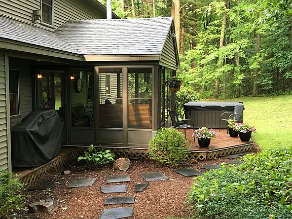 Back Grill Area and porch