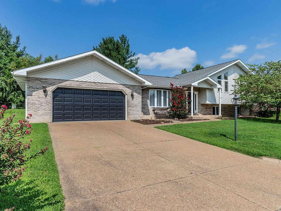 1st image of 8330 Greendale Dr