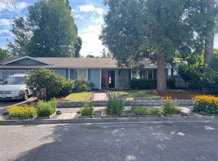 2217 Blackburn St, Eugene, OR 97405