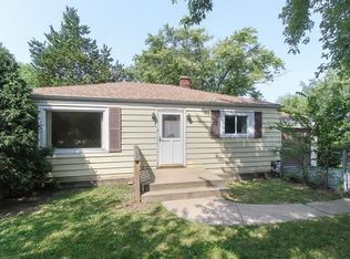 688 N Quentin Rd, Palatine, IL 60067