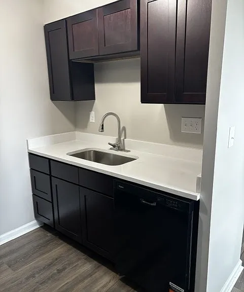 Buckingham Apartments — Photo 19