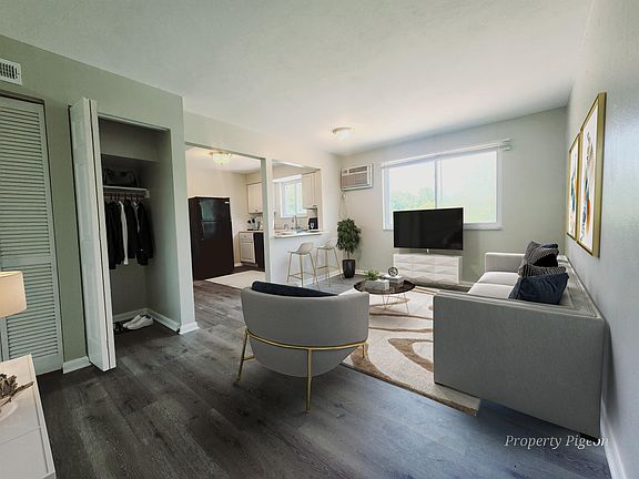3rd image of 3021 Westwood Northern Blvd #7