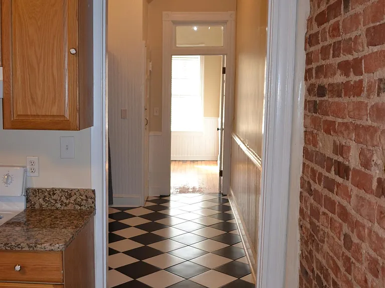 1835 W Grace St #1 — Photo 4