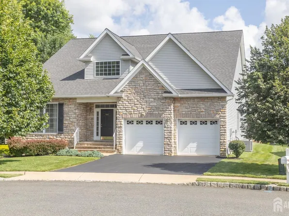 448 Edinburgh Pl, Marlboro, NJ 07746