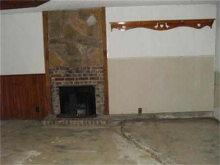 4th image of 1729 Brent Ct