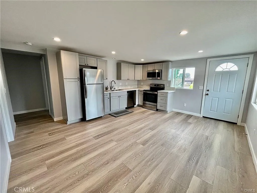 Building Photo - 1401 Crestridge Dr