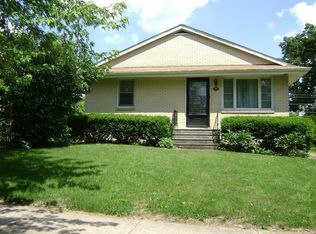 908 Oakland Ave, Joliet, IL 60435