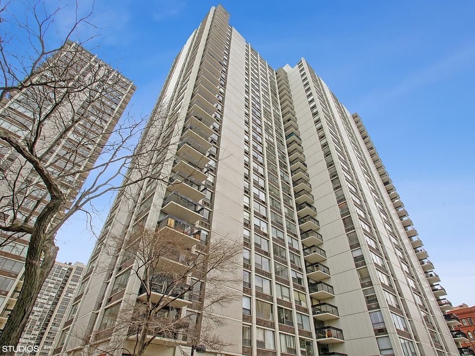 1st image of 1460 N Sandburg Ter APT 1112