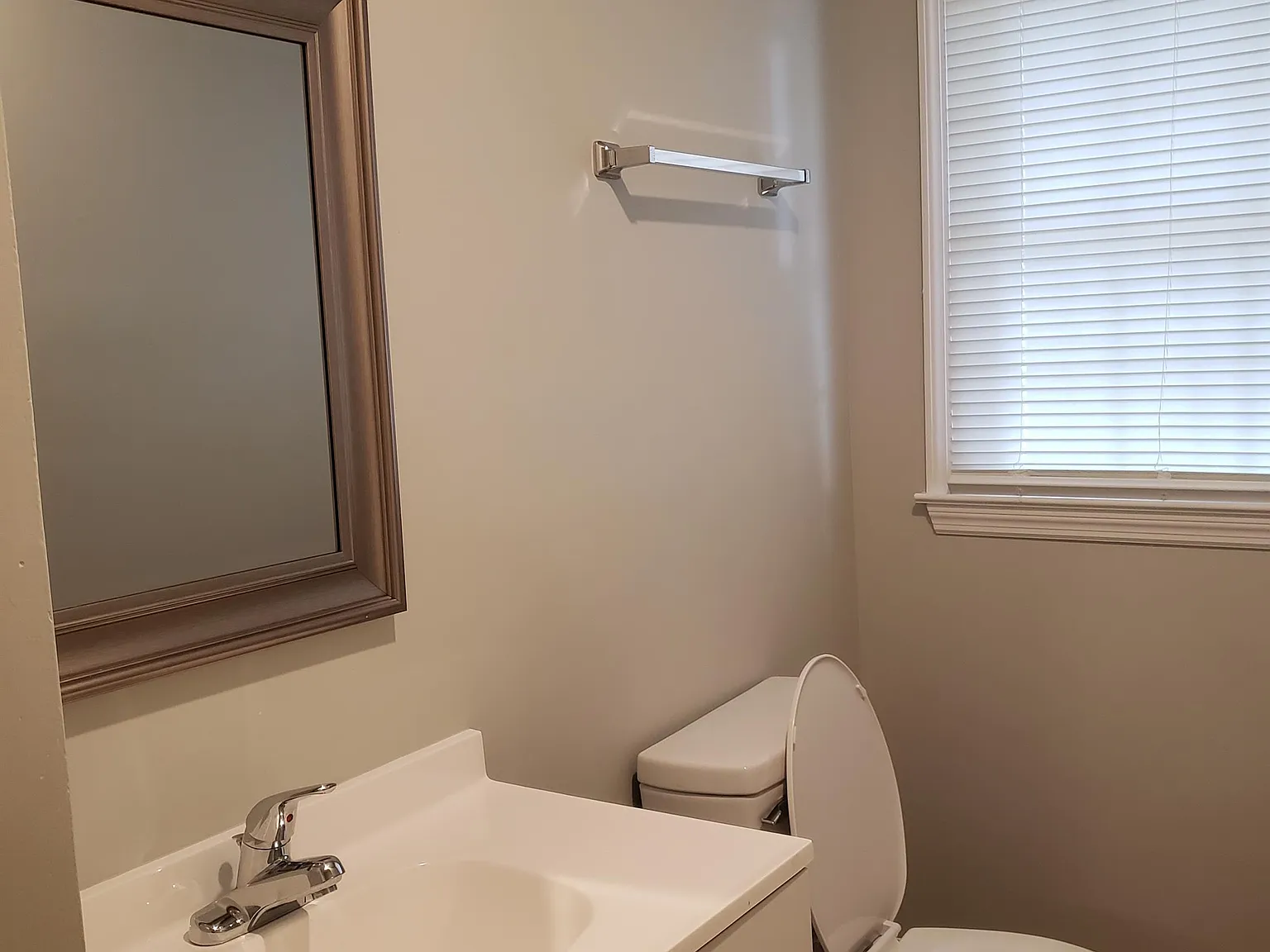 1004 Laurel St. - L1004AU - A — Photo 3