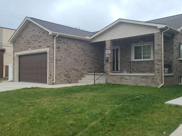 17651 Dora St, Melvindale, MI 48122