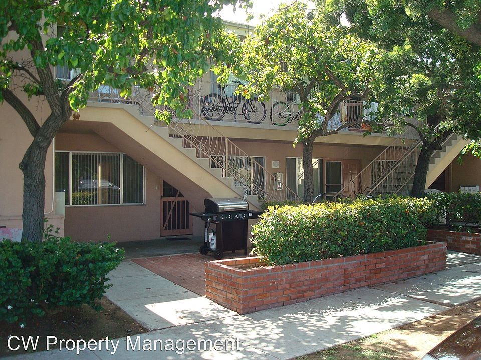 1st image of 4402 Dawes St