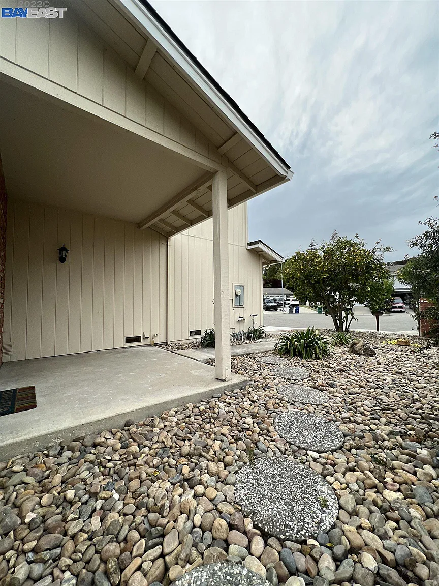 844 Ladera Corte photo 1