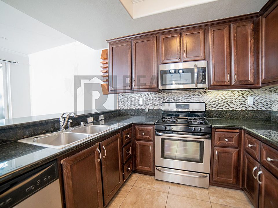 1st image of 12854 Avenida Bonita