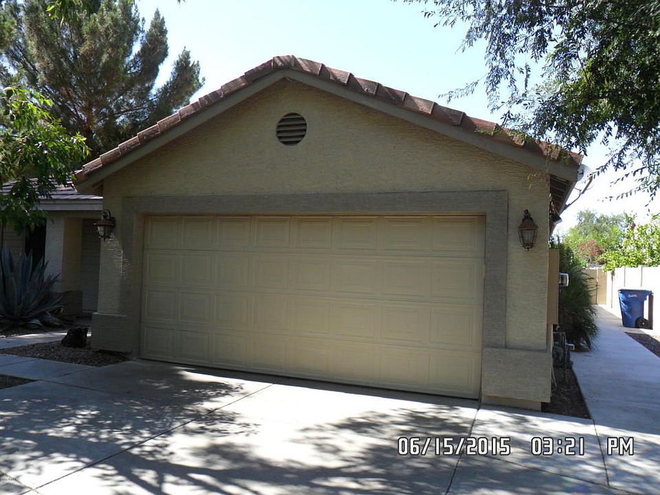 2nd image of 784 W La Pryor Ln