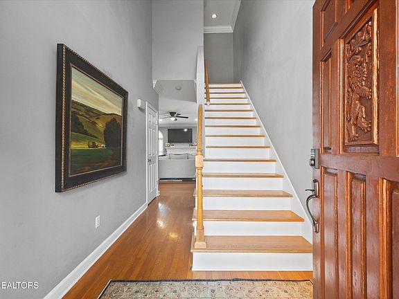 3rd image of 1440 Kenton Way