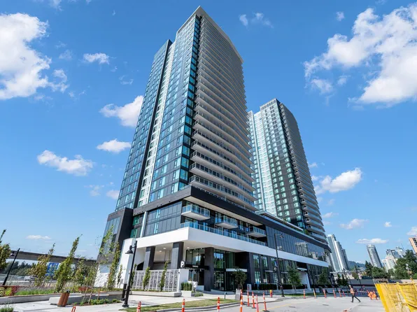 308 Alderson Ave #809, Coquitlam, BC V3K 1W2