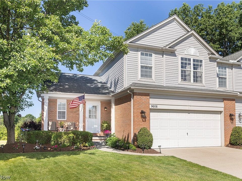 1st image of 9058 Wynford Ln #17