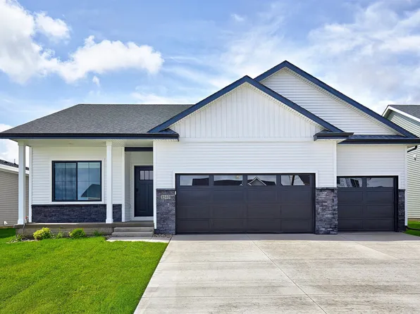 1540 Werthman Dr, Waukee, IA 50263