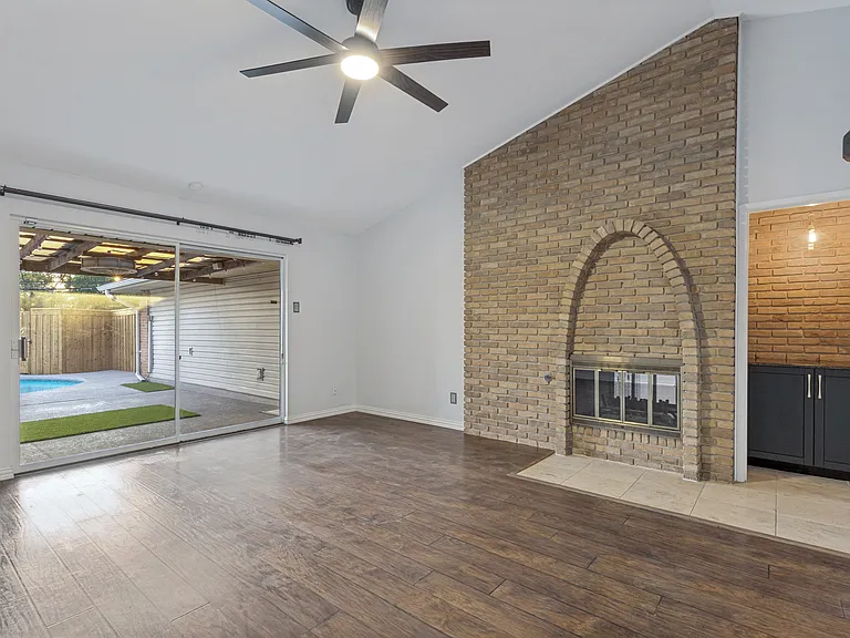 12311 Cedar Bend Dr — Photo 7