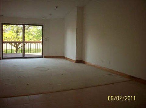 4th image of 25586 Island View Dr S