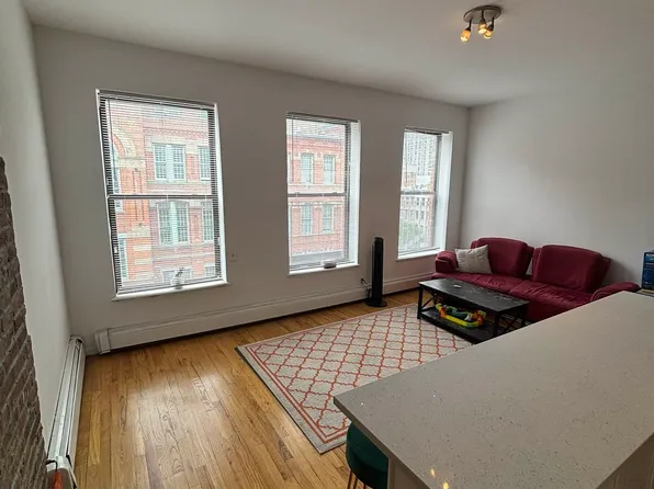 1683 Lexington Avenue image 1 of 16