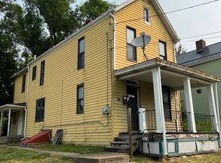 685 Addison St, Washington, PA 15301