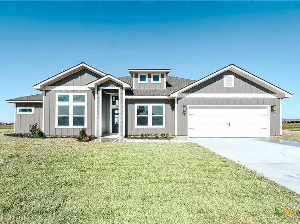 220 Whitetail Ln, Victoria, TX 77905