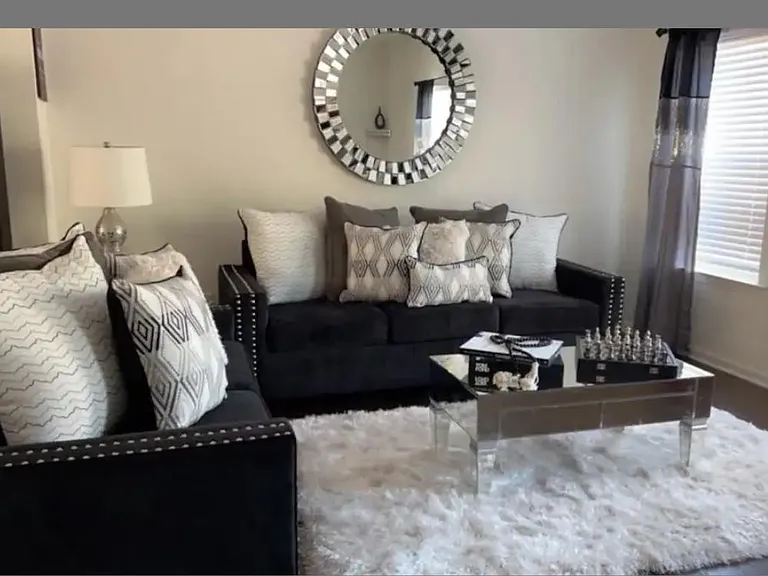670 Providence Pl SW — Photo 4