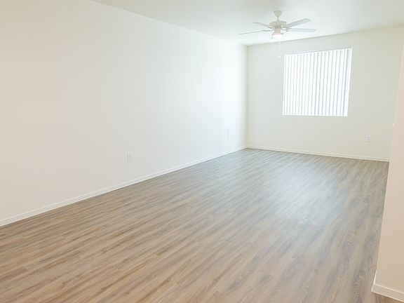 4th image of 10589 S Buffalo Dr #2