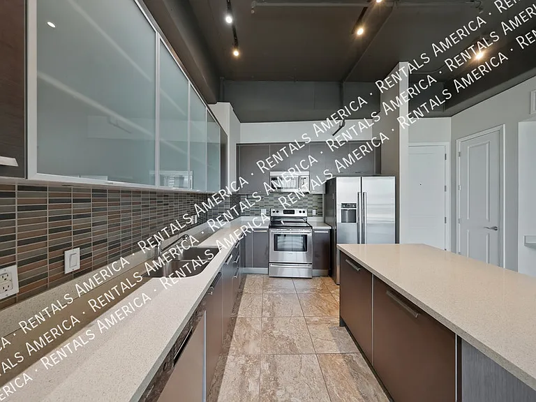 1 E Lexington Ave #905 — Photo 15